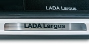 Комплект накладок на пороги с именем модели LADA Largus